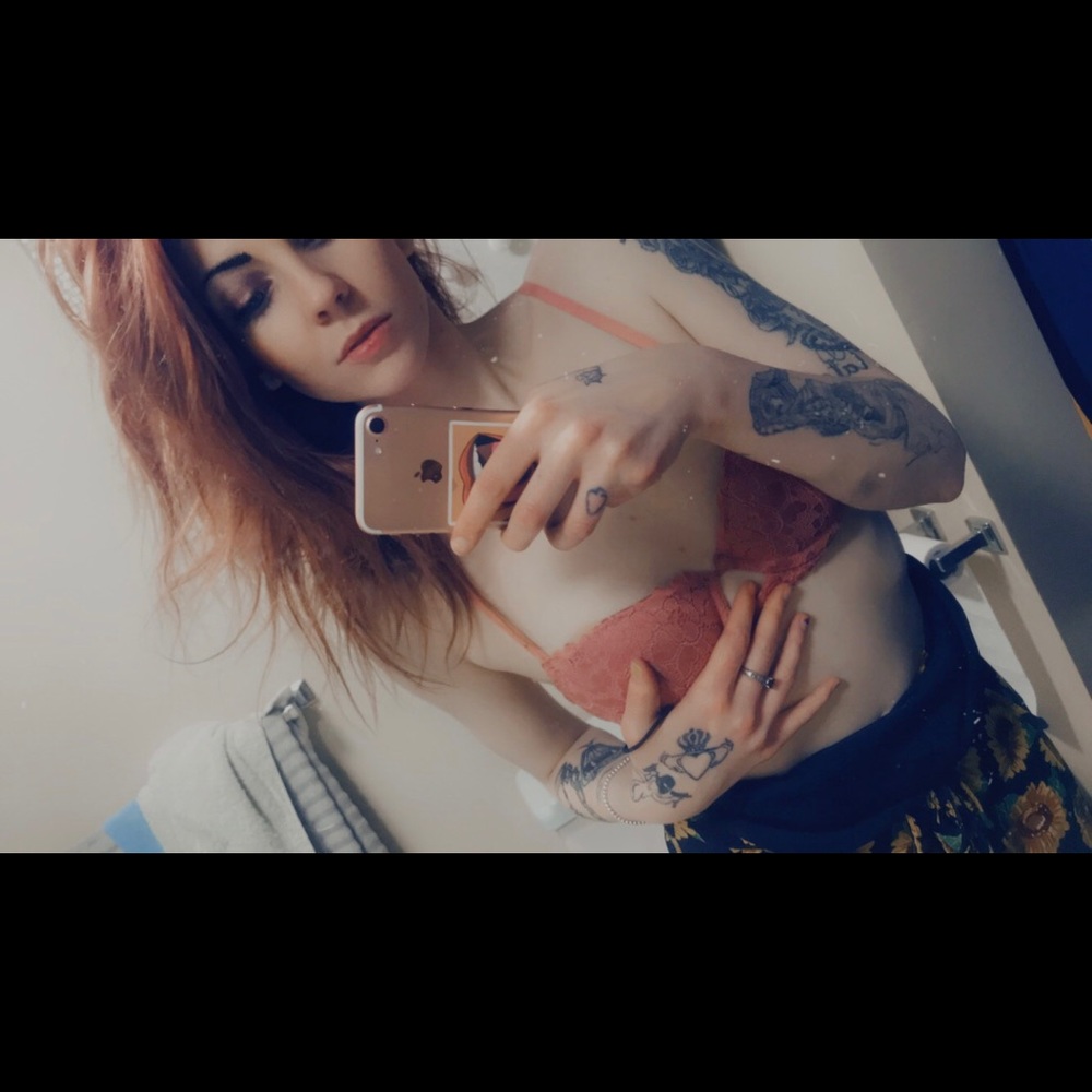 P.M🧸I’ve got the 🌎 at my fingertips. ‼️